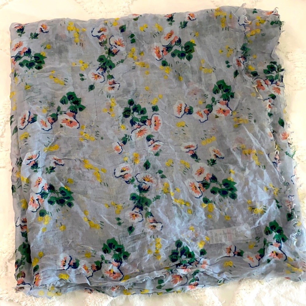 Oversized beautiful lightweight shawl